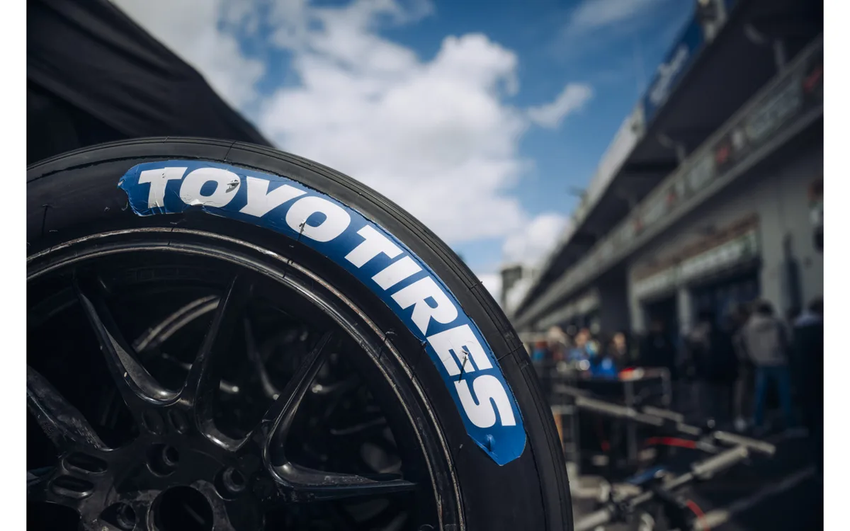 ニュル24時間で見えたトーヨータイヤPROXESの進化。3台体制・SP9初挑戦の全記録