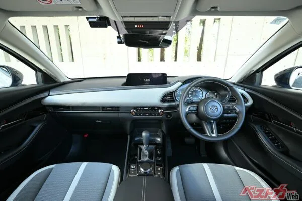 ディーゼル消滅でどう変わった？ 2026年型マツダCX-30、ガソリン2.5LマイルドHVの実力