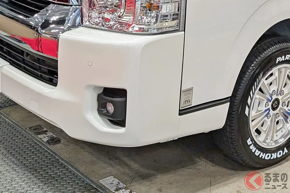 トヨタ ハイエースが“2階建て”5人乗りに！ 大人4人就寝可能な贅沢キャンパー「雅-Quint」実車公開