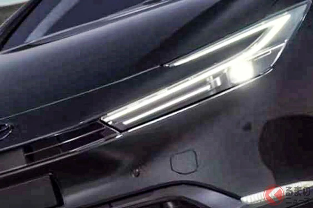 トヨタ新型プリウスPHEVに220馬力仕様登場！新色インクドで精悍に、0-60mph加速6.6秒
