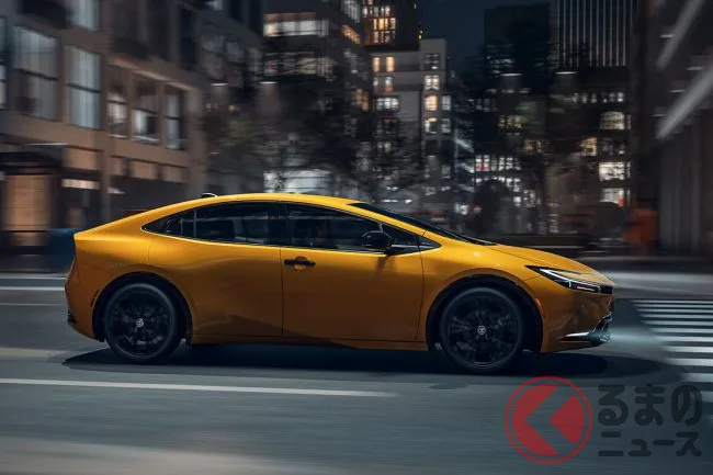 トヨタ・プリウスPHEVが2027年モデルで大幅進化！カラシ色のナイトシェード＆左右独立エアコンが話題
