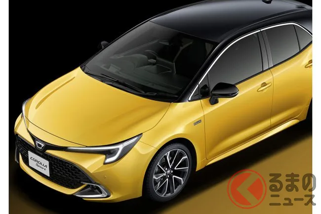 トヨタ カローラスポーツに343万8000円の60周年特別仕様車！ 全長4.3mボディに鮮烈イエロー×ベージュ内装