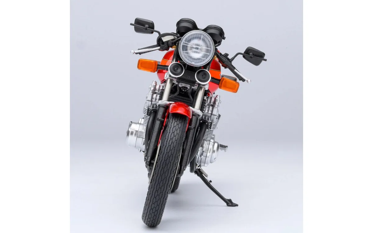 『バリバリ伝説』巨摩郡のCB750Fが期間限定で実車展示！スケールモデルも同時にゲットできる