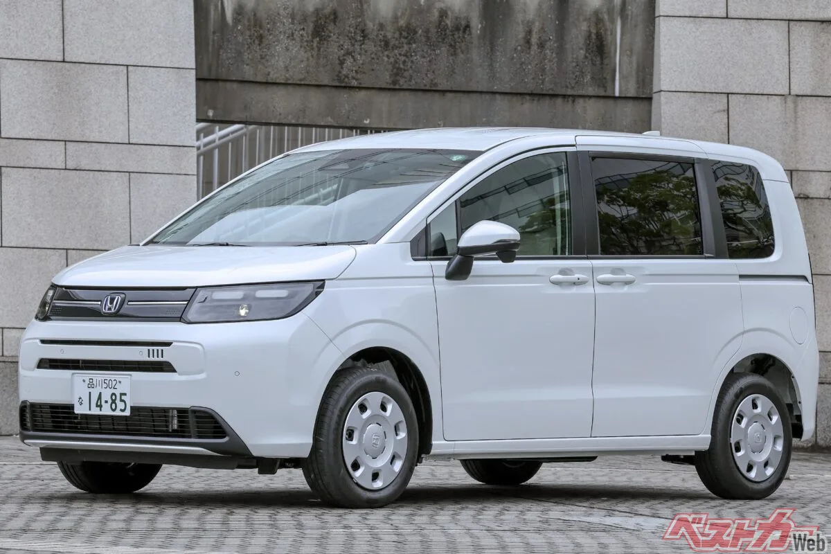 短距離メインでもハイブリッドは損？ホンダ・フリードで考える賢い選び方