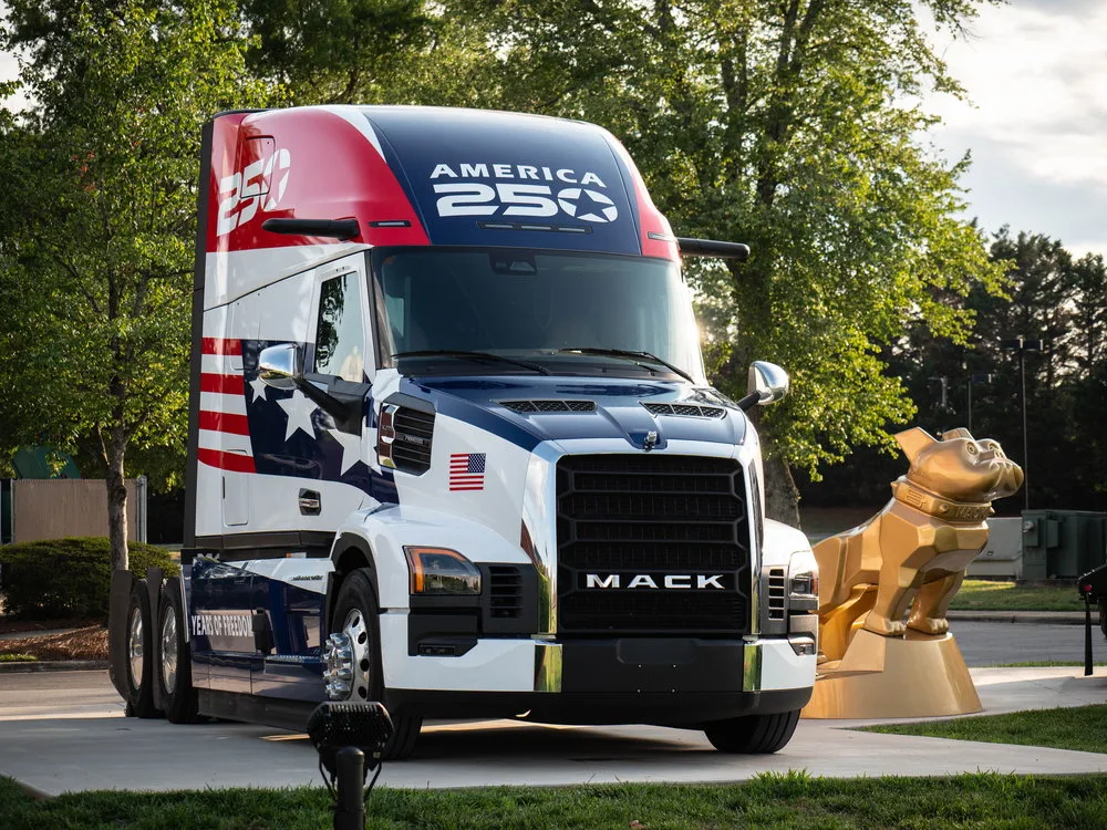 米国大型トラック規制緩和で1台100万円値下がり？EPAが2027年新基準を見直し
