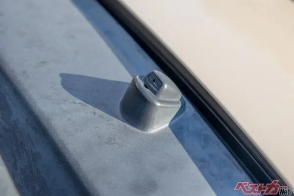 ウォッシャー液に水道水はNG！知らないと痛い目見る正しい補充術