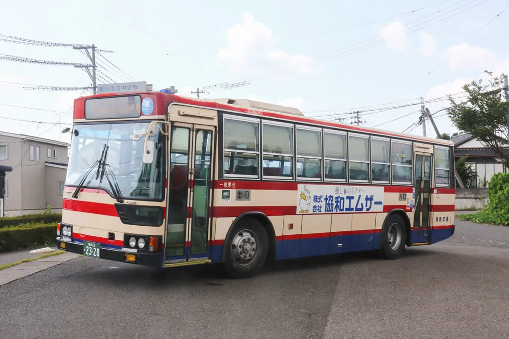奇跡の復活から現役バリバリまで！ 昭和バスたちが今、熱い