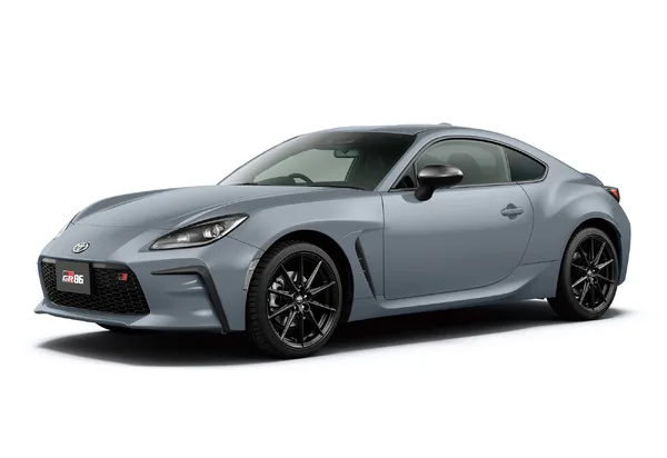 トヨタGR86が一部改良で「ソリッドグレー」復活！ アイサイト3眼化＆ATレース車両も登場
