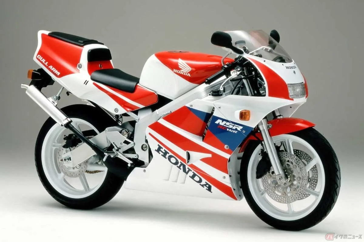 皮1枚の衝撃！NSR250RやRGV-Γ250SPのタンデムシートは本当に乗れたのか