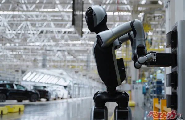 ホンダがヒト型ロボット市場に再参入！中国UQIと組み工場へ