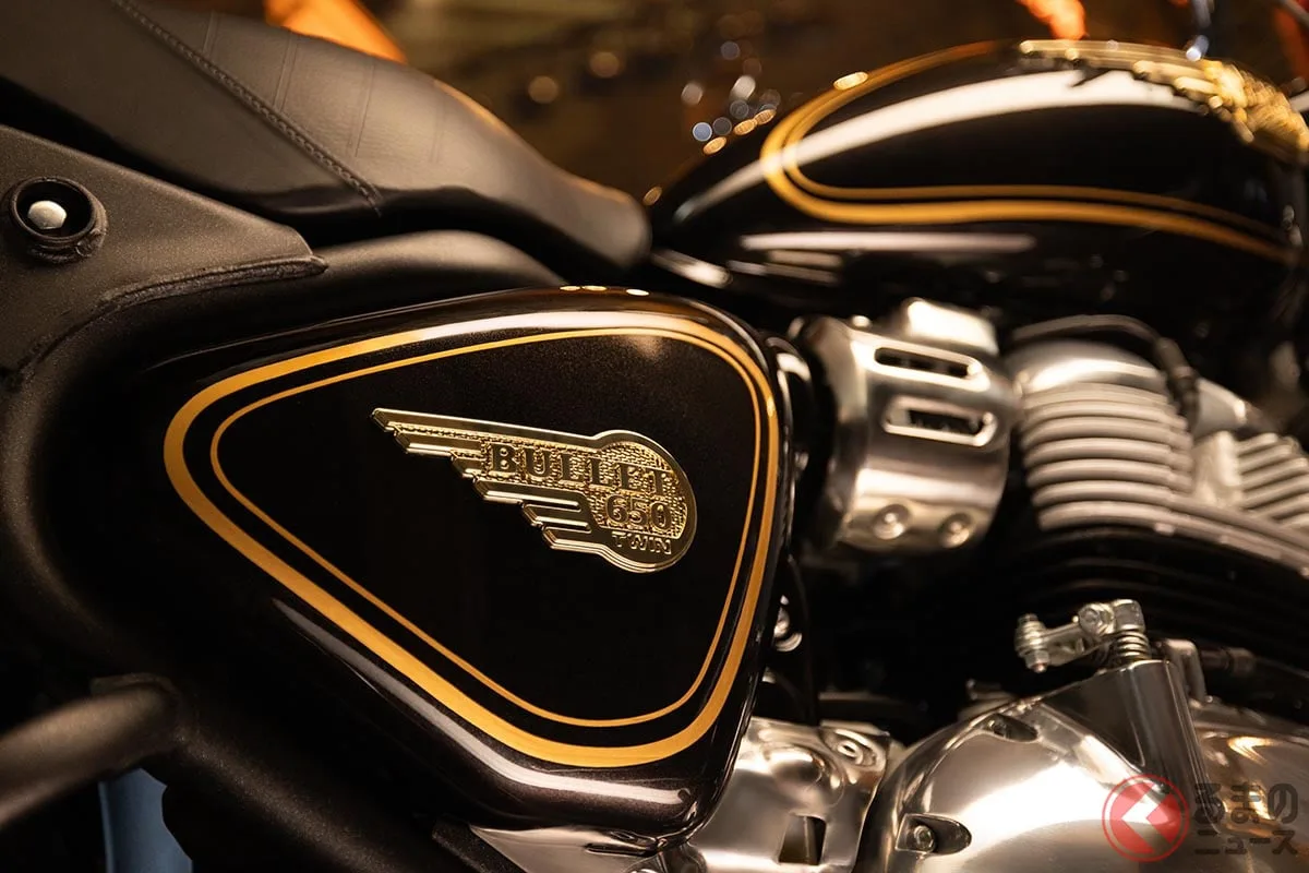 ロイヤルエンフィールド「ブリット650」新車100万円切る！ 手描きピンストライプの超ヴィンテージ感