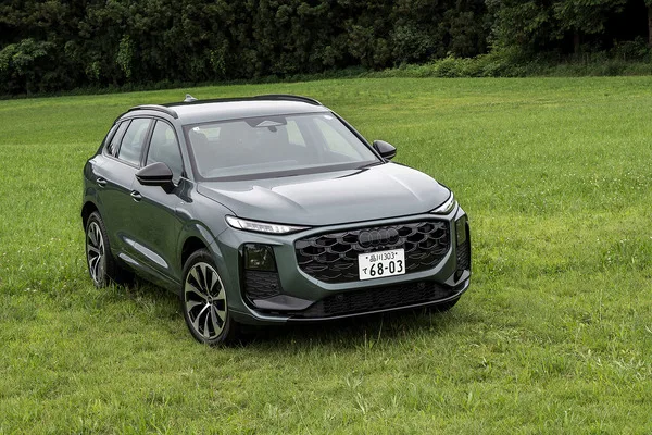 アウディQ3新型に試乗！ 550万円からの静粛性とフラット感はクラス最上位