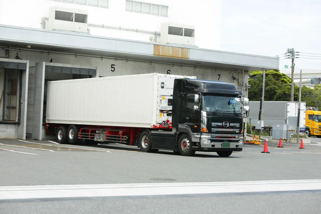 トラック業界の未来は？ベテランドライバーが訴える正当な運賃と評価
