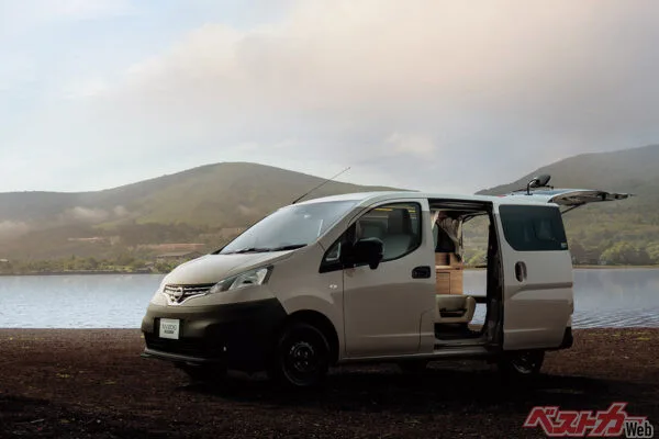 日産NV200バネット マイルームがソロキャンに最強な理由、484万円からの秘密基地