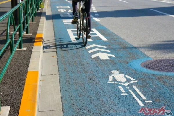 黄色線はみ出しOK？ 自転車追い越しの新ルールを警察官に聞いた