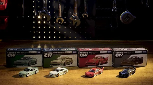 トミカがJDMに本気！シルビア＆NSXの公認カスタム、9月19日発売