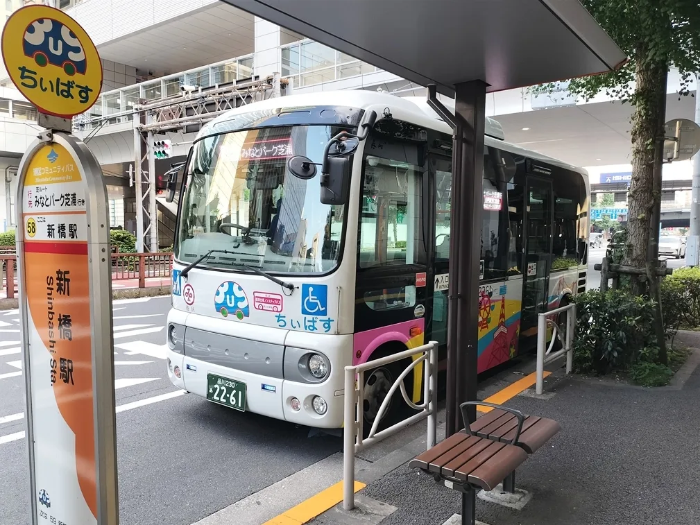 日野ポンチョがEVからディーゼルに急遽交換！バス停休止作業の裏側も公開