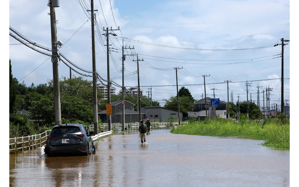 水没車は見た目無事でも危険！エンジン始動NG、HV・EVは絶対触るな