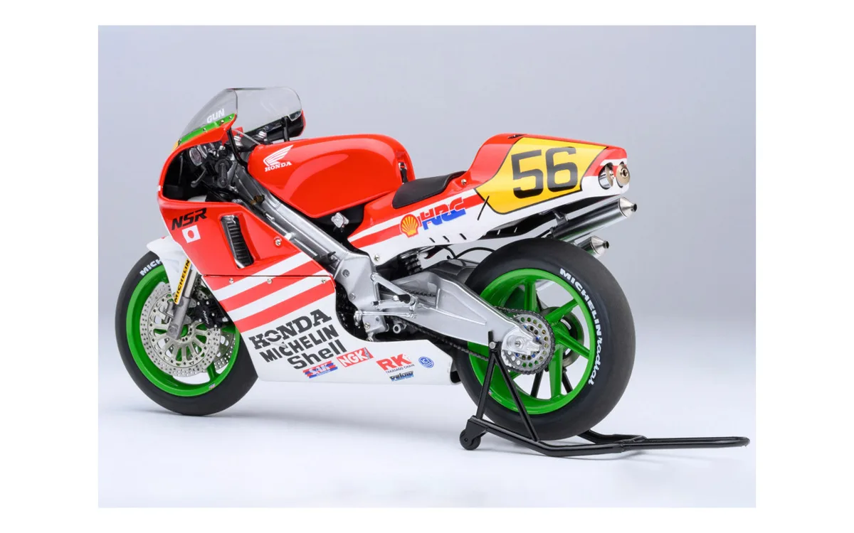 『バリバリ伝説』ファン必見！ ホンダNSR500＆CB750Fの1/12モデルが小田原に