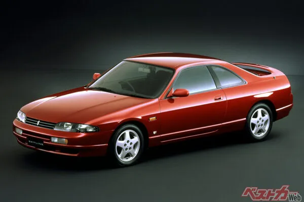 R34スカイラインが熱い！R33の反省から生まれた最後のRBエンジン直6モデルの真実