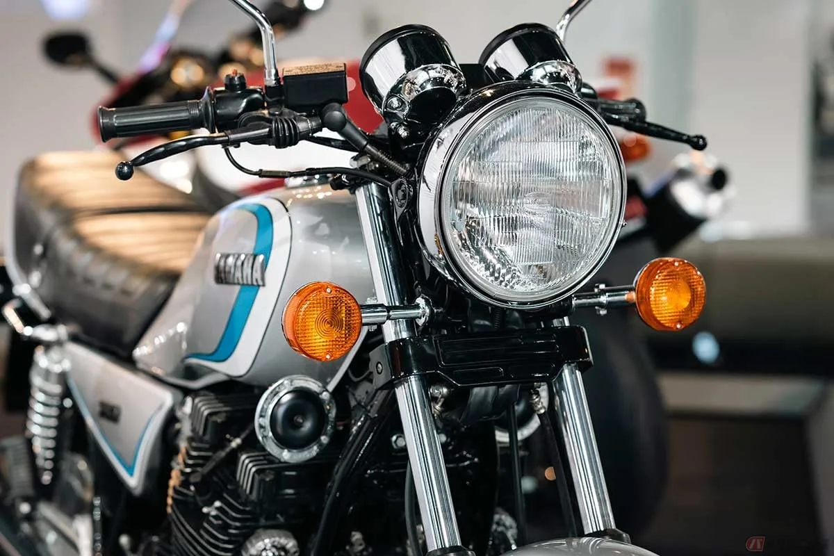 ヤマハ「XJ750E」が切り開いたナナハン新時代 空冷直4が軽量ボディで見せた走り